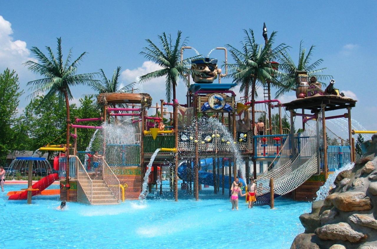 Mediteran Travel Mobile Homes In Camping Terme Catez Брежіце Екстер'єр фото